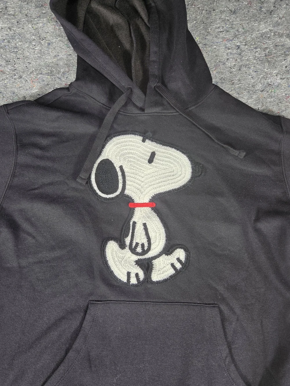 Peanuts Snoopy Chenille Patch Hoodie Black Medium NWT